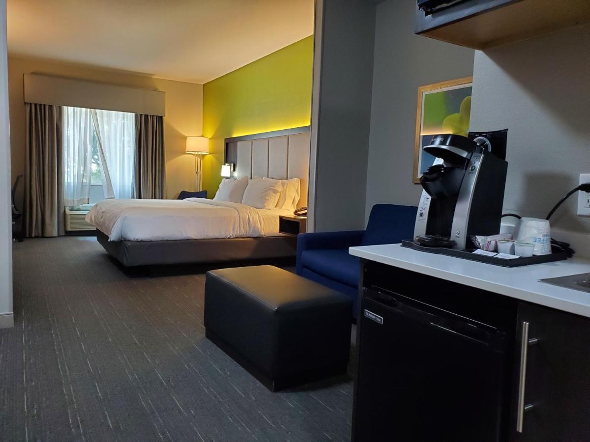 Holiday Inn Express Pearland By Ihg מראה חיצוני תמונה