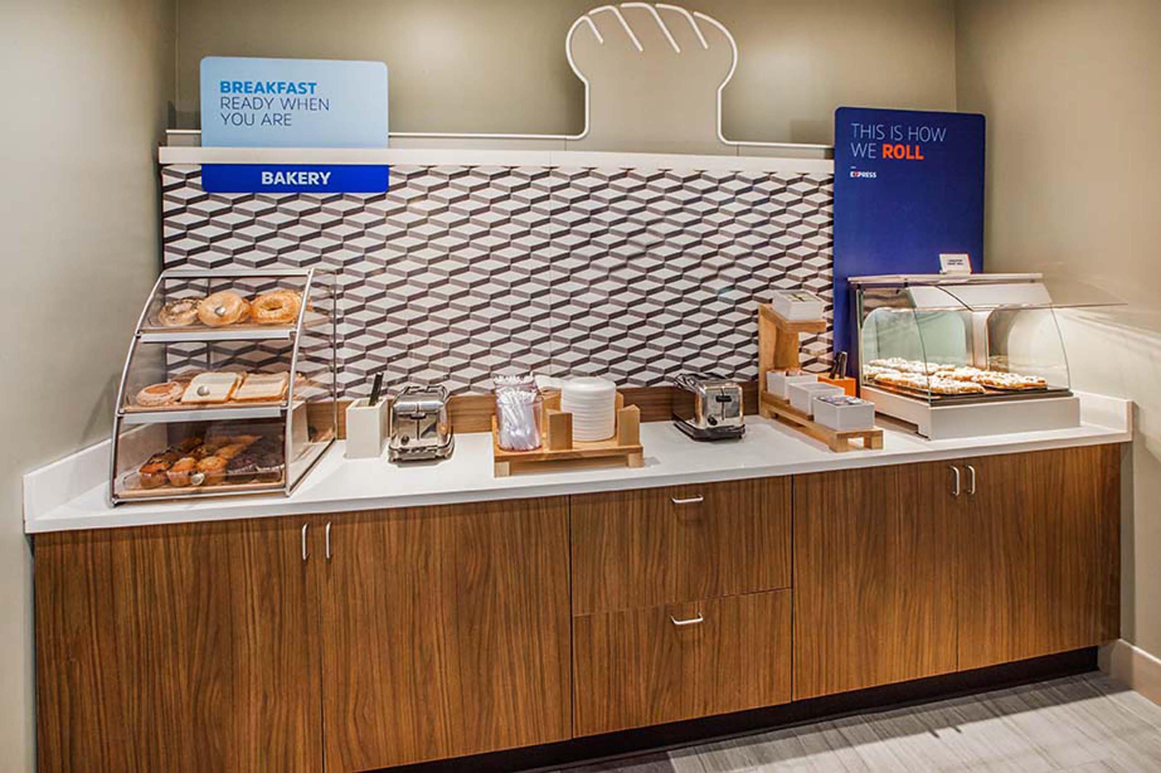 Holiday Inn Express Pearland By Ihg מראה חיצוני תמונה