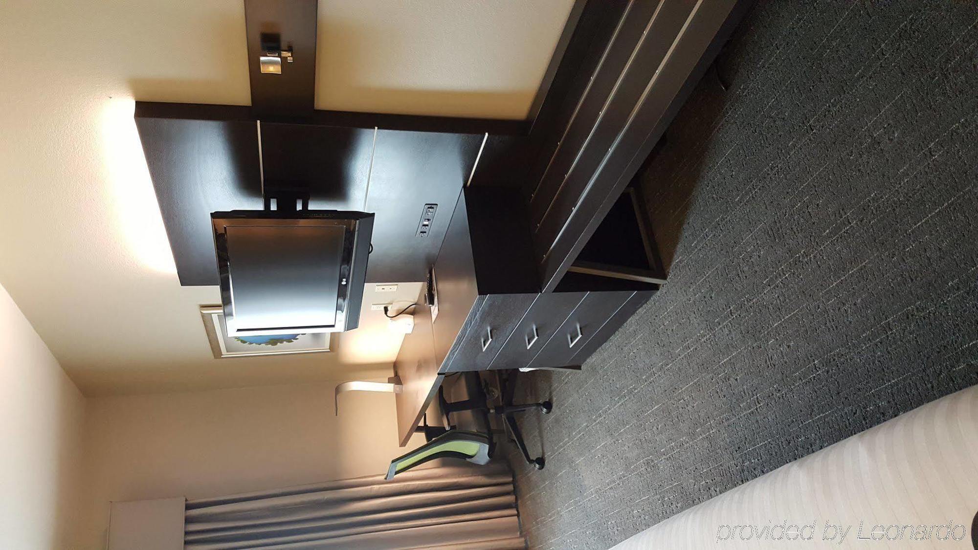 Holiday Inn Express Pearland By Ihg מראה חיצוני תמונה